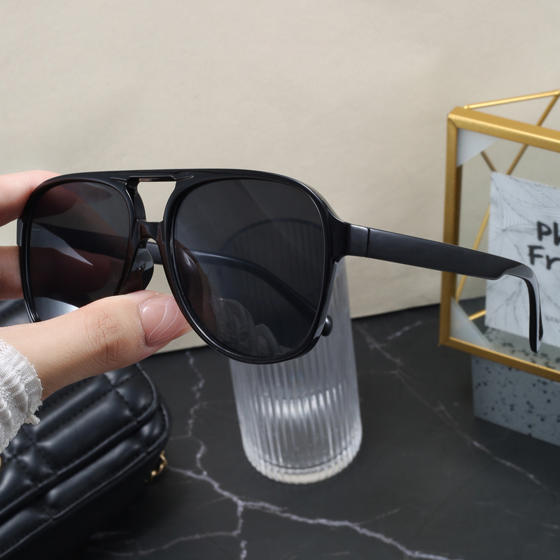 Women'S Fashion In The 70S - Unisex Fashion Sunglasses UV400 Protection Classic