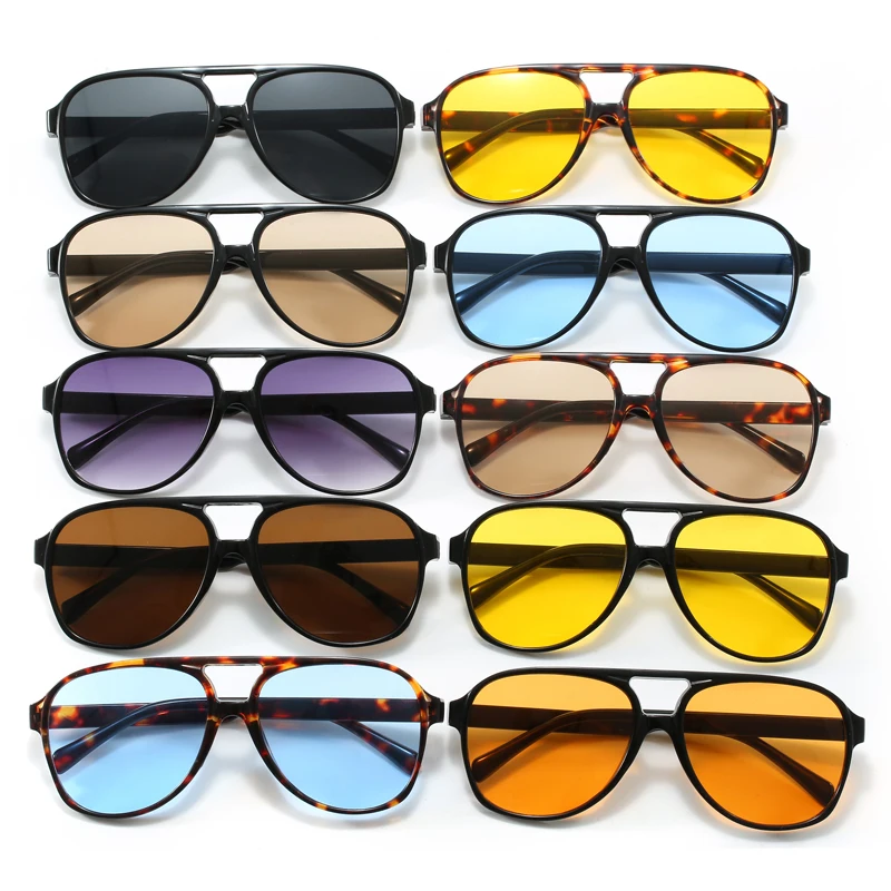 Unisex Fashion Sunglasses UV40 - Women'S Fashion In The 70S 评论和价格