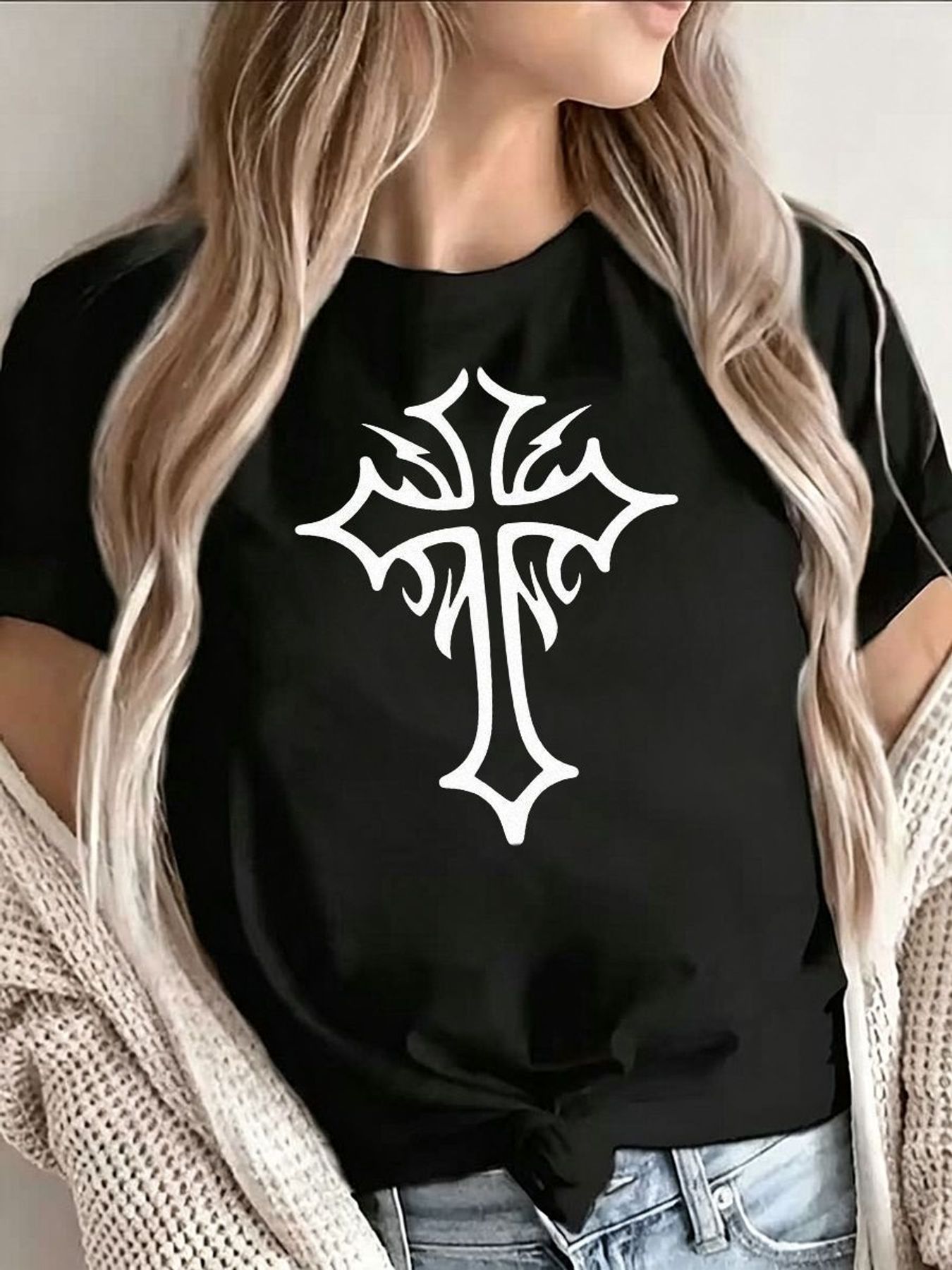 Gothic Cross Graphic T Shirt W - Women'S Y2K Fashion Aesthetic 评论和价格